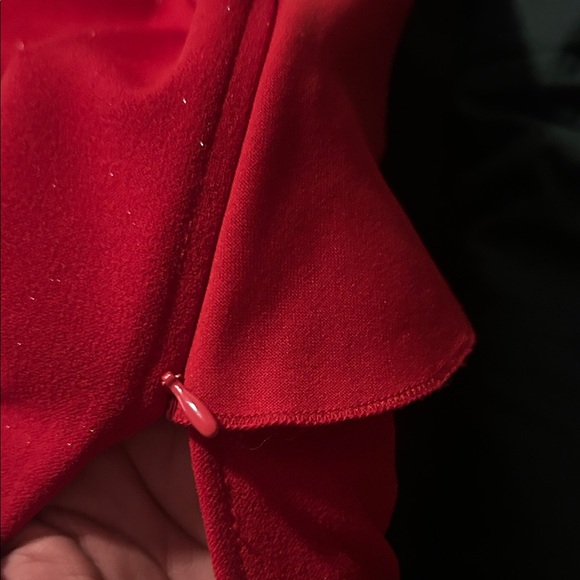 Chic One-Shoulder Red Dress - Picture 9 of 12